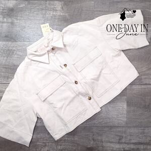 GLG Crop Button Front Short Sleeve Top Size M